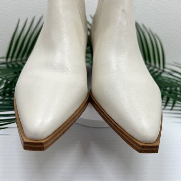 Marc Fisher Yarita White Leather Pointed Toe Low Heel Ankle Boots Size 6M - Picture 5 of 12